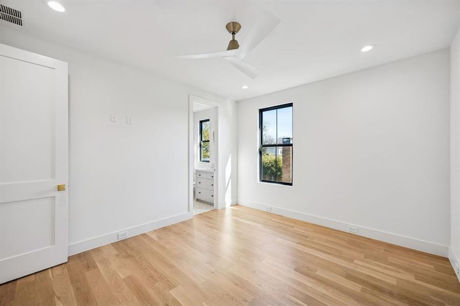 Spacious, unfurnished interior of a new home in , Dallas (Image 23).