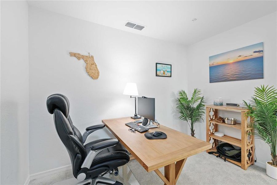 Furnished interior view inside a new home in , Venice (Image 32).