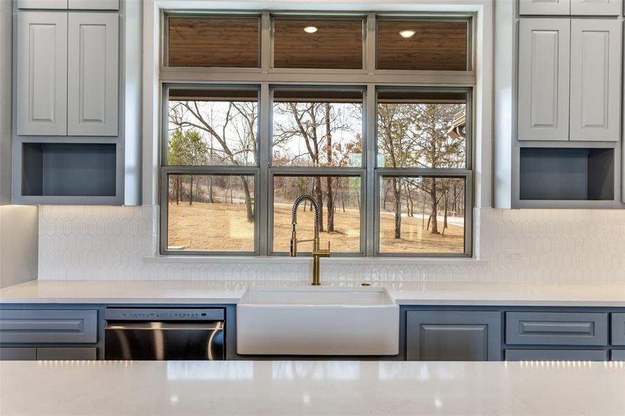 Close-up of interior finishes inside a home in , Weatherford (Image 21).