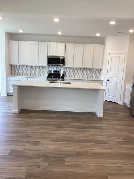 Image 8 of a home in The Preserve at Rosenberg: Fairway Collection. Image 8 of a home in The Preserve at Rosenberg: Fairway Collection.