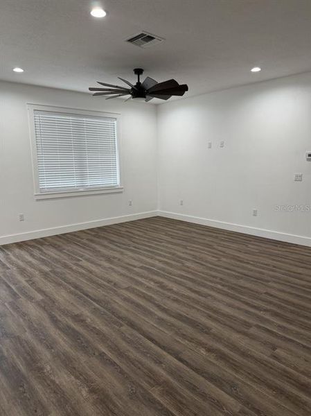 Spacious, unfurnished interior of a new home in , Okeechobee (Image 29).