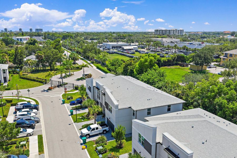 Image 45 of a home in Enclave at Mangonia Park.