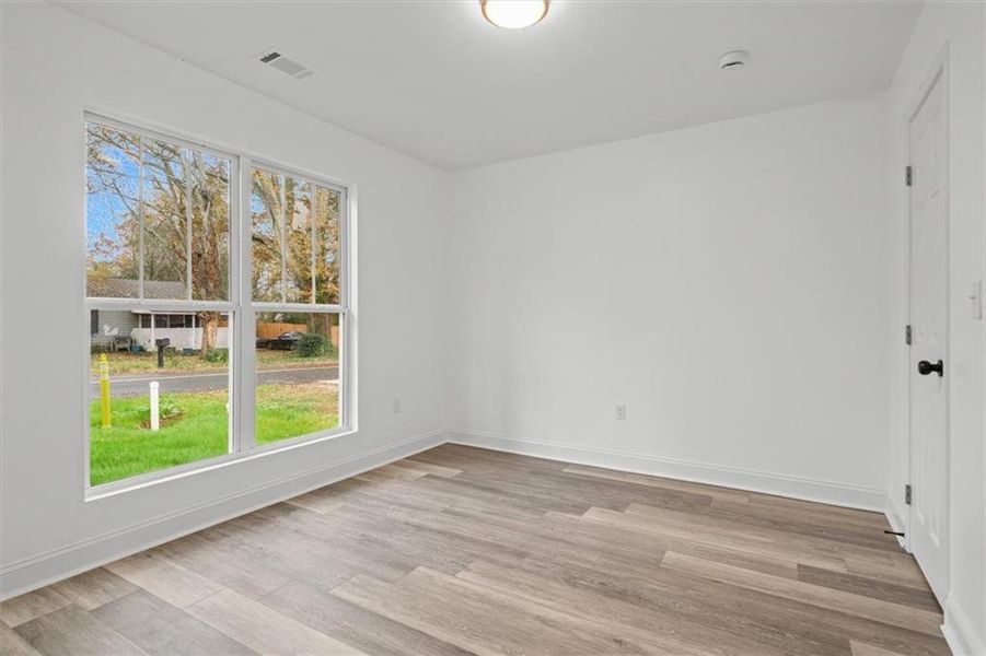 Spacious, unfurnished interior of a new home in , Calhoun (Image 12).