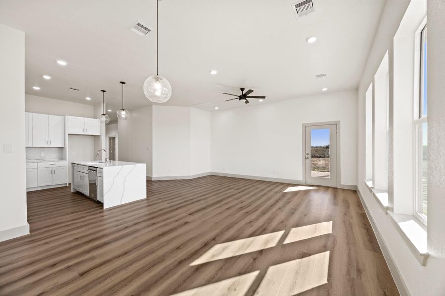 Spacious, unfurnished interior of a new home in , Cleveland (Image 18).