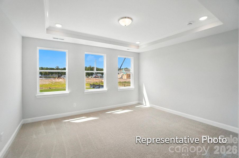 Spacious, unfurnished interior of a new home in Waterford Commons, Rock Hill (Image 9).