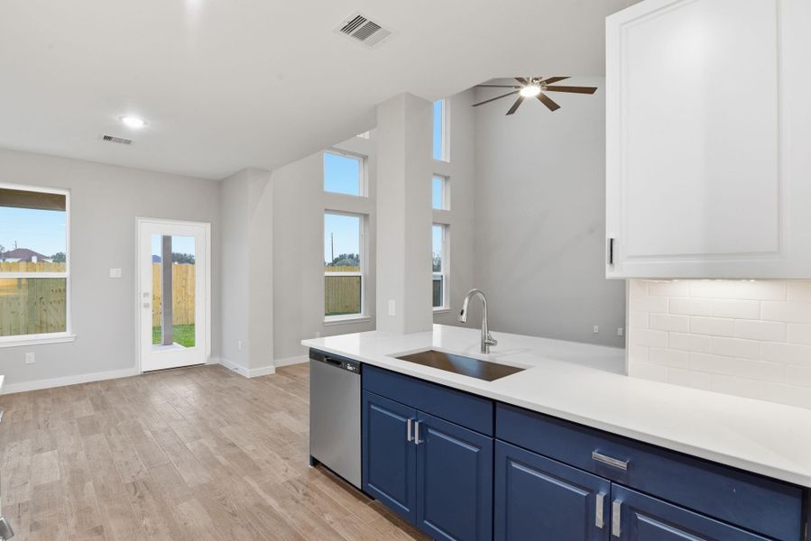 Furnished interior view inside a new home in , Fresno (Image 9).