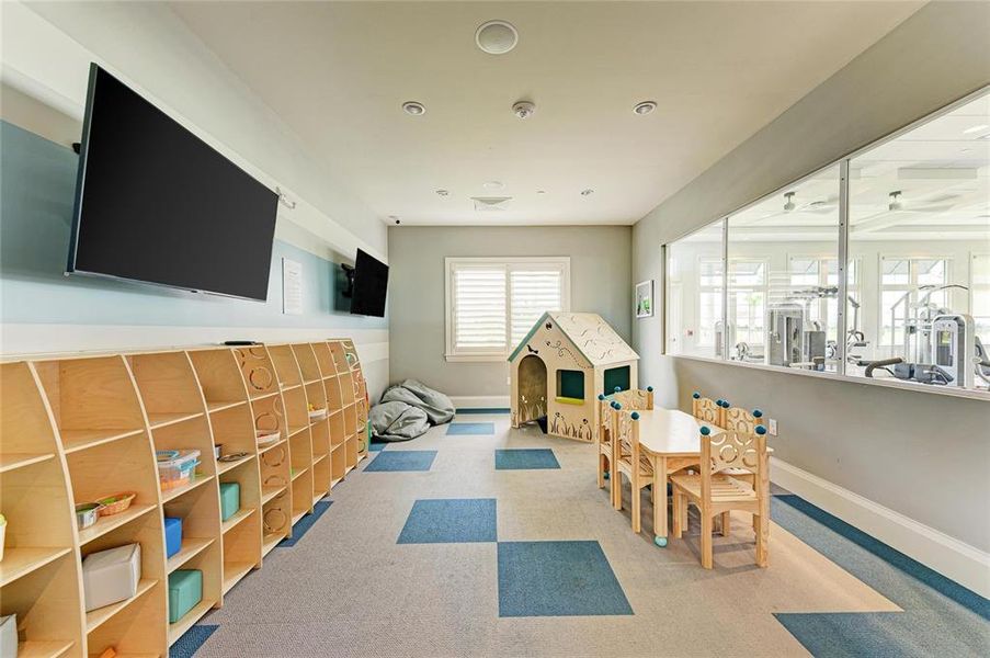 Furnished interior view inside a new home in , Lakewood Ranch (Image 14).