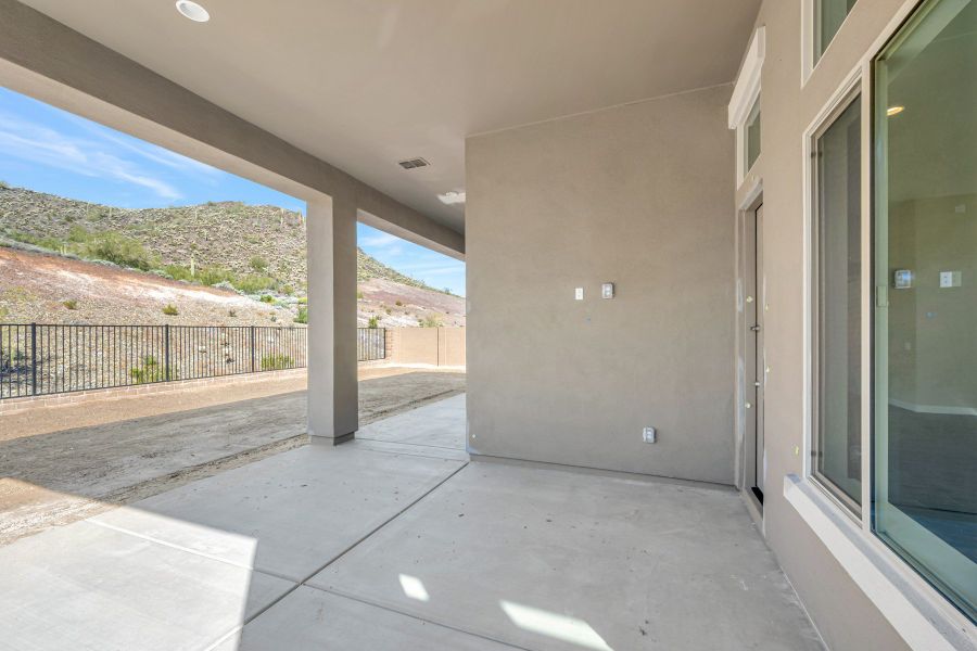 Exterior details and patio area of a home in Meridian at Northpointe at Vistancia, Peoria (Image 4).