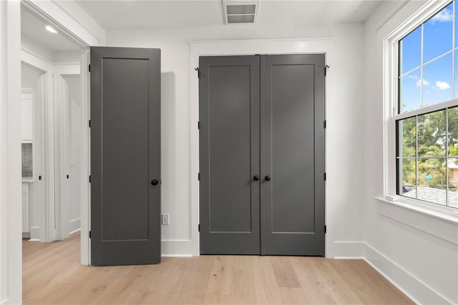 Spacious, unfurnished interior of a new home in , Tampa (Image 23). Spacious, unfurnished interior of a new home in , Tampa (Image 23).