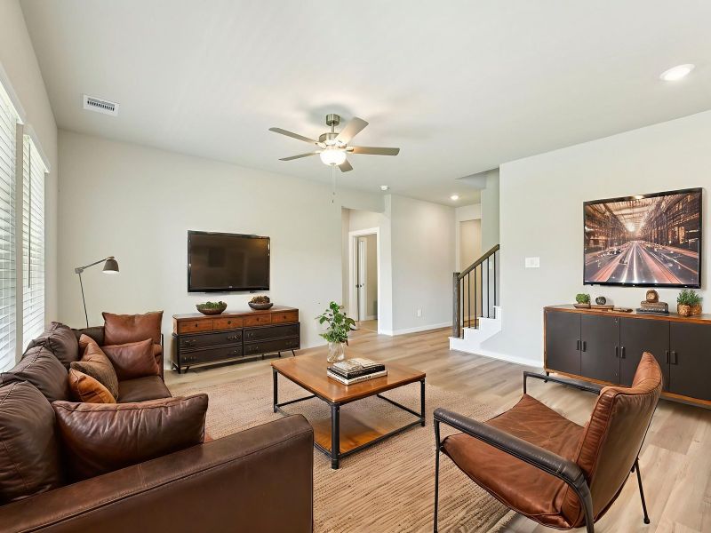Furnished interior view inside a new home in Stewart's Ranch, Conroe (Image 13).