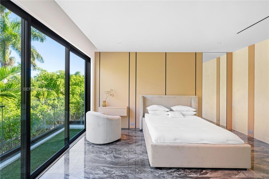 Image 41 of a home in .