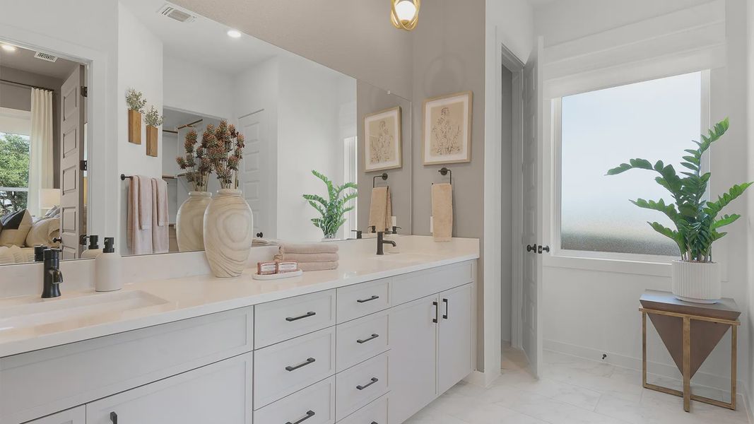 Representative furnished interior of a home built from the Hampton by Chesmar Homes in Crescent Bluff, Georgetown (Image 30).