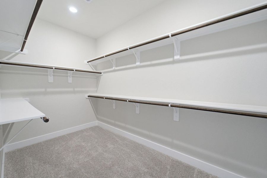 Spacious, unfurnished interior of a new home in Pecan Estates, Crosby (Image 23).