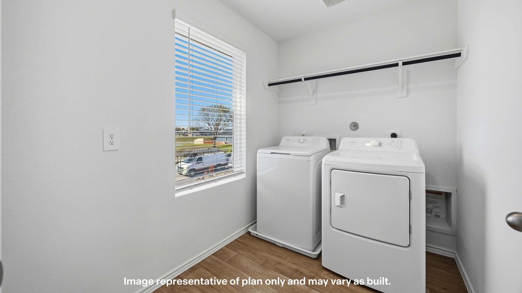 Furnished interior view inside a new home in Terra Vista, Lubbock (Image 10).