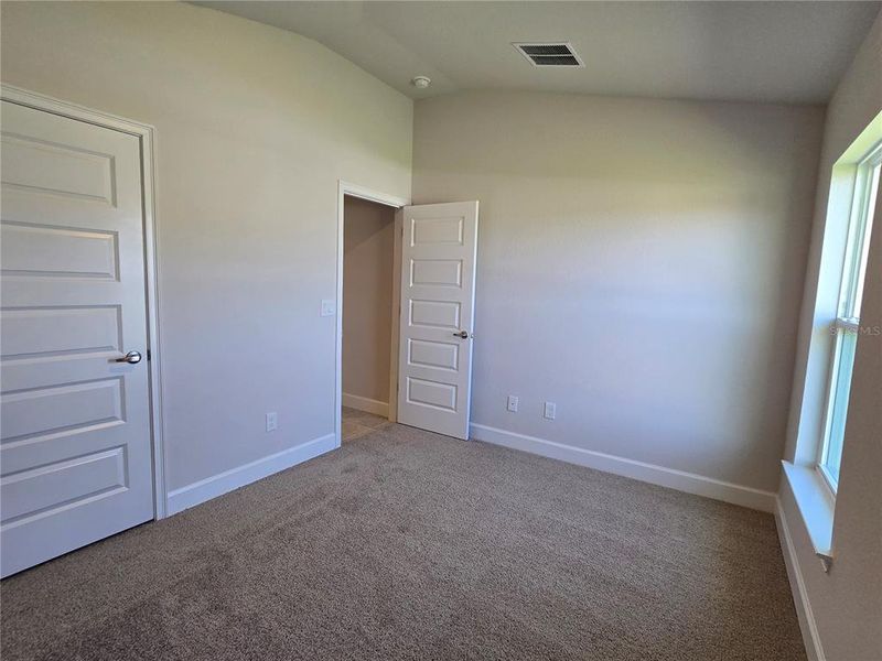 Spacious, unfurnished interior of a new home in Twisted Oaks, Beverly Hills (Image 10).