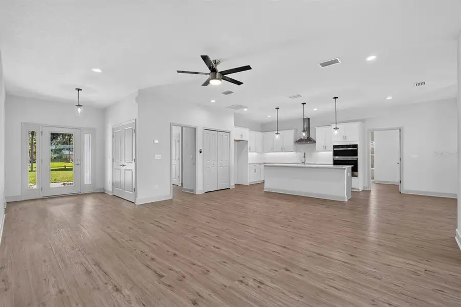 Spacious, unfurnished interior of a new home in , New Smyrna Beach (Image 17).
