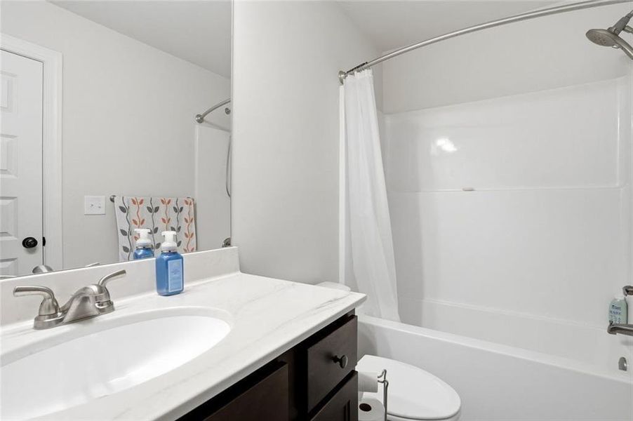 Image 47 of a home in Calgary Downs.
