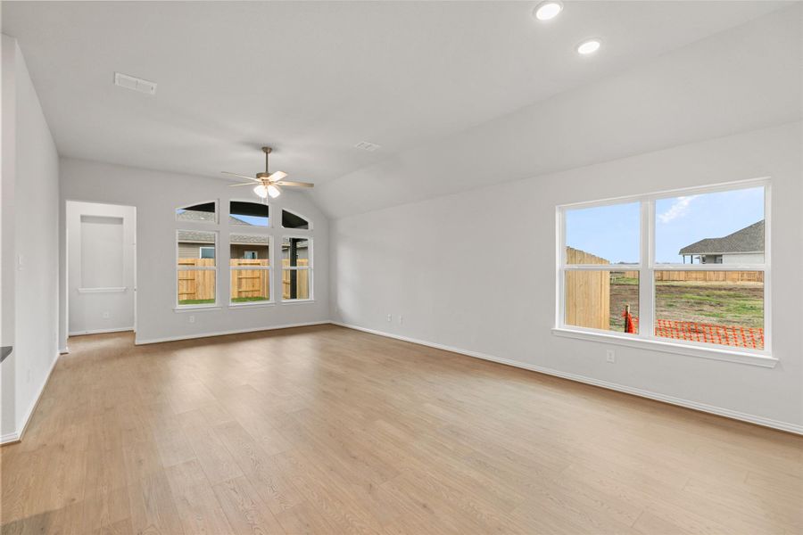 Spacious, unfurnished interior of a new home in Aldeana, Bonney (Image 24).