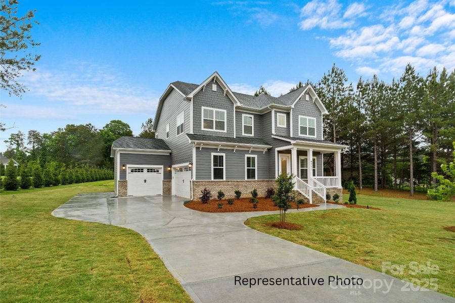 Front exterior of a new home in Edmunds Farm, Clover, SC, highlighting curb appeal (Image 2).