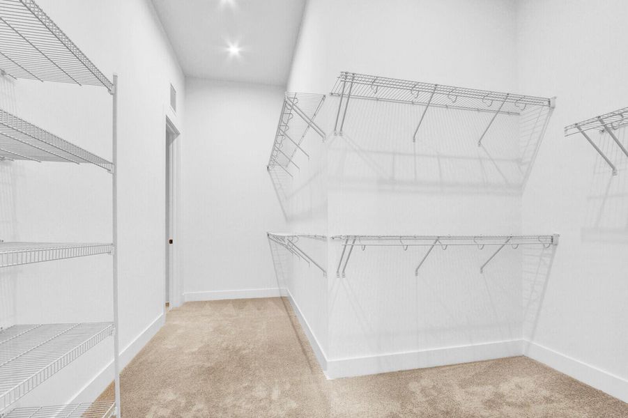 Spacious, unfurnished interior of a new home in Cove Royale, Stuart (Image 34).