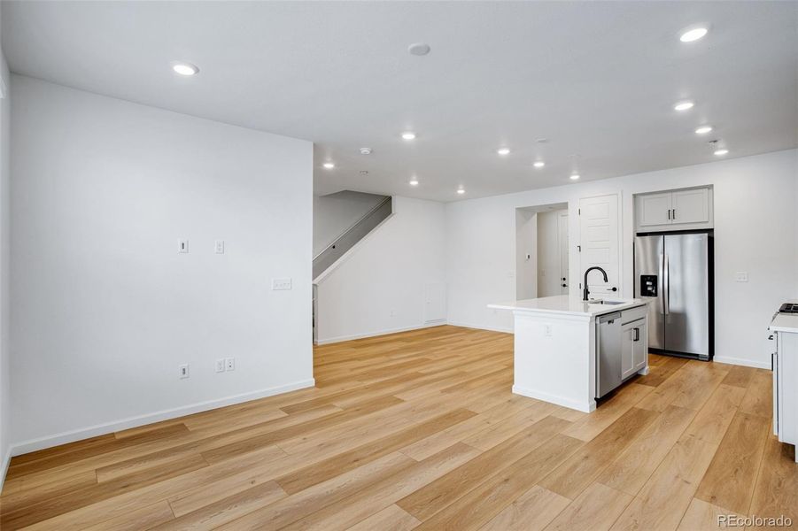 Spacious, unfurnished interior of a new home in Westside Crossing Townhomes, Berthoud (Image 22).