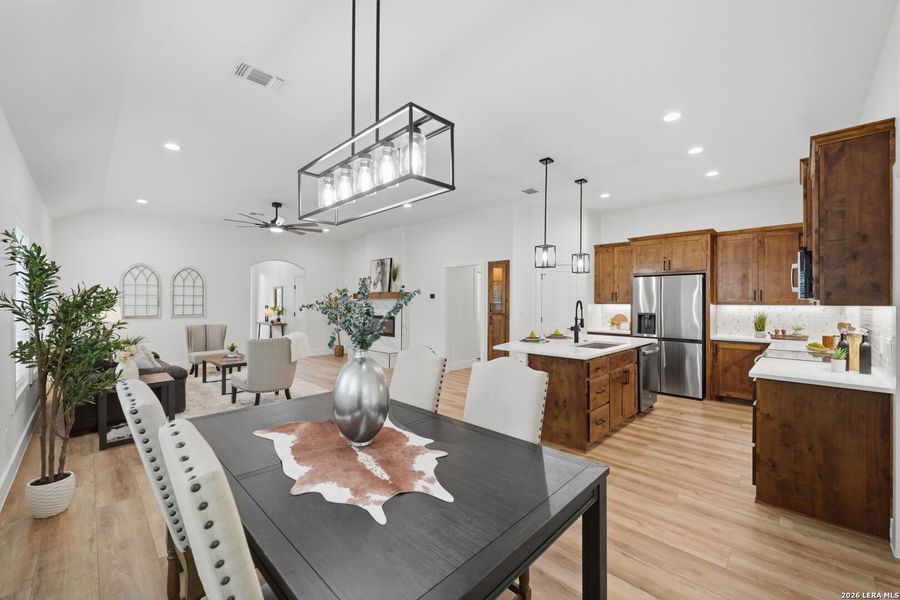 Furnished interior view inside a new home in , Canyon Lake (Image 10).