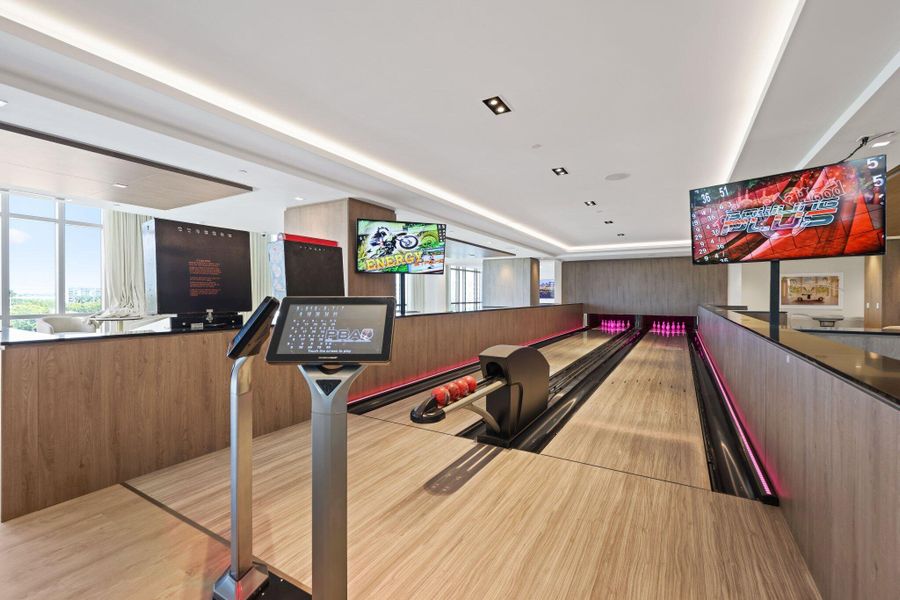 220 Lake Shore Drive - 68.JPG-SMALL 220 Lake Shore Drive - 68.JPG-SMALL