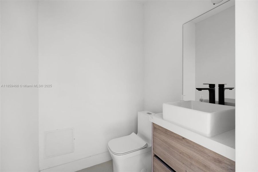 Furnished interior view inside a new home in , Miami (Image 40).