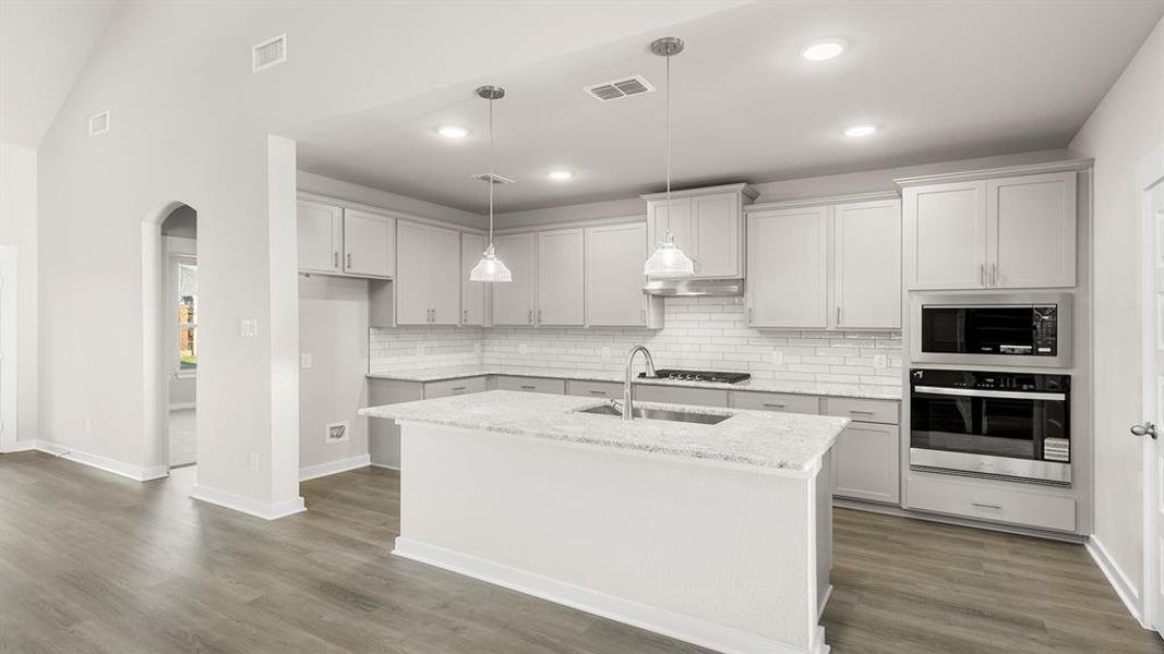 06. 737 Grand Dale - Kitchen (2)