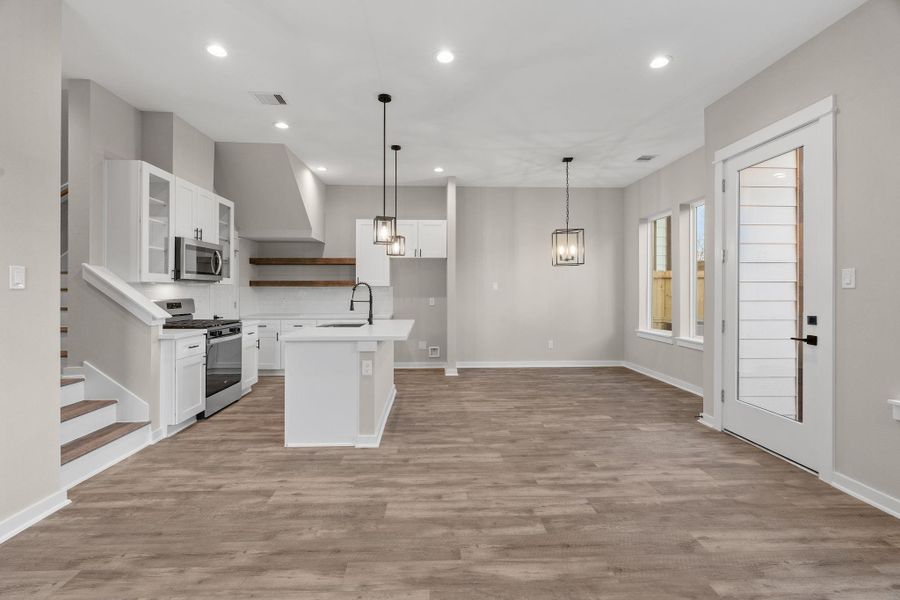 Image 40 of a home in .