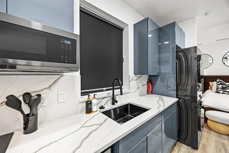 Studio Kitchenette