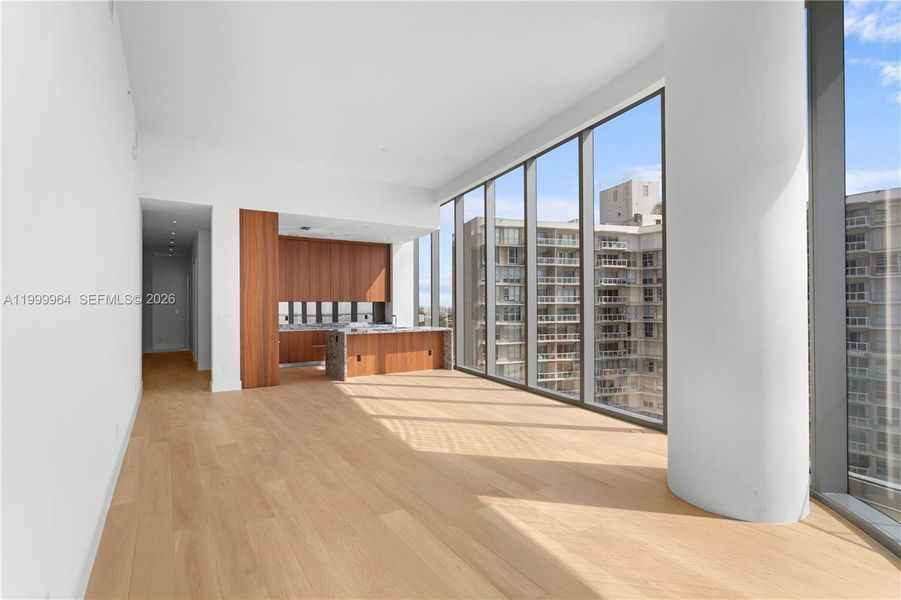 Spacious, unfurnished interior of a new home in , Miami (Image 28).