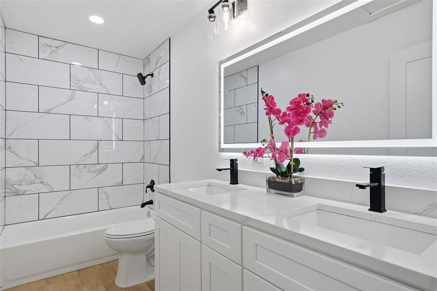 Furnished interior view inside a new home in , Waco (Image 7).