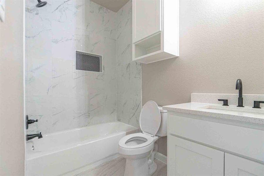 Furnished interior view inside a new home in , Granbury (Image 5). Furnished interior view inside a new home in , Granbury (Image 5).