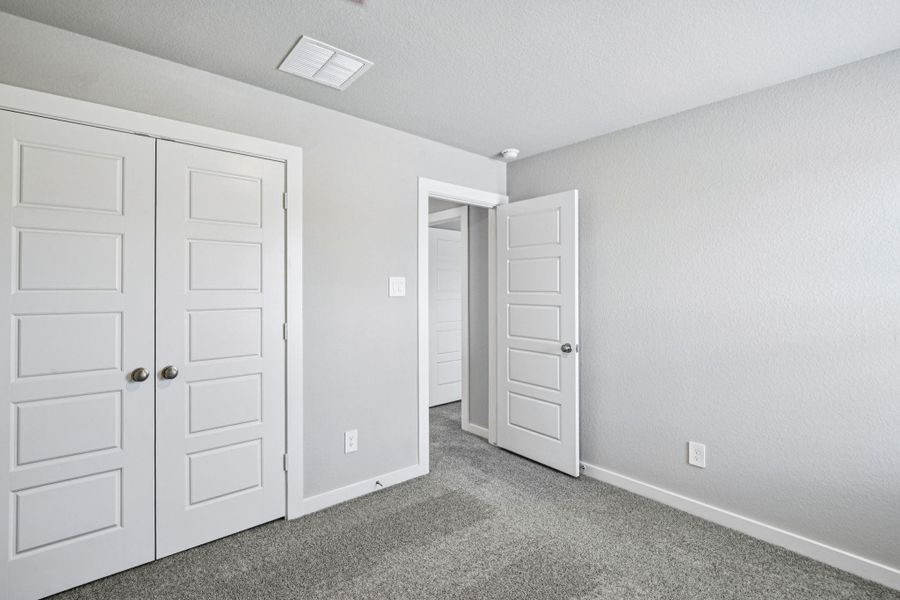 Photo is not of the actual home but is an inspirational photo of builder’s model home and may depict options, furnishings, and/or decorator features that are not included. Photo is not of the actual home but is an inspirational photo of builder’s model home and may depict options, furnishings, and/or decorator features that are not included.