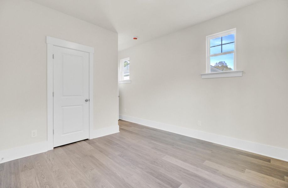 Spacious, unfurnished interior of a new home in Indigo Grove Single Family Homes, Johns Island (Image 18).
