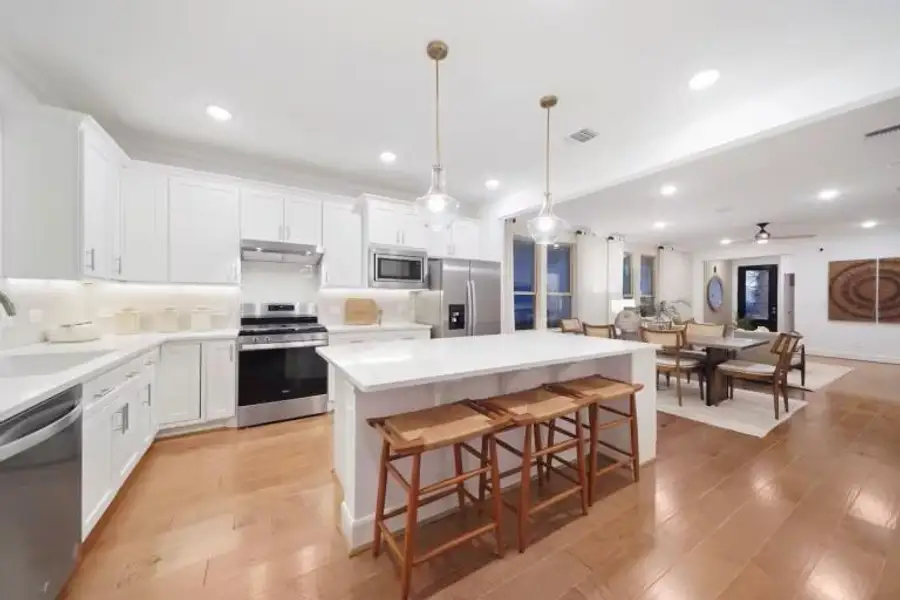 MODEL HOME images may NOT be consistent with the finished product.