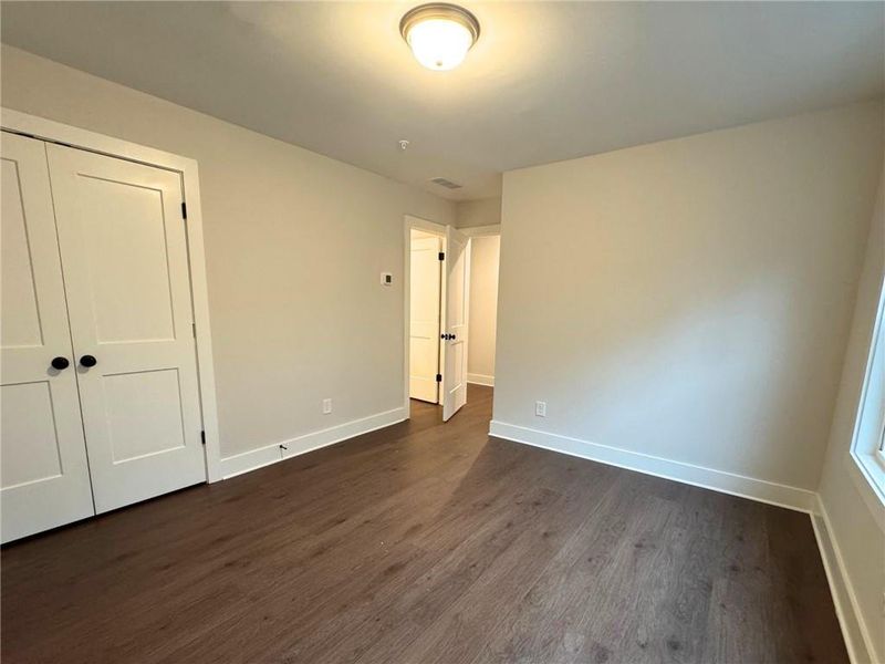 Spacious, unfurnished interior of a new home in , Alpharetta (Image 12).