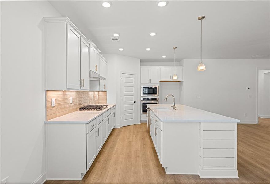 Furnished interior view inside a new home in Red Oak Ridge, Loganville (Image 8).