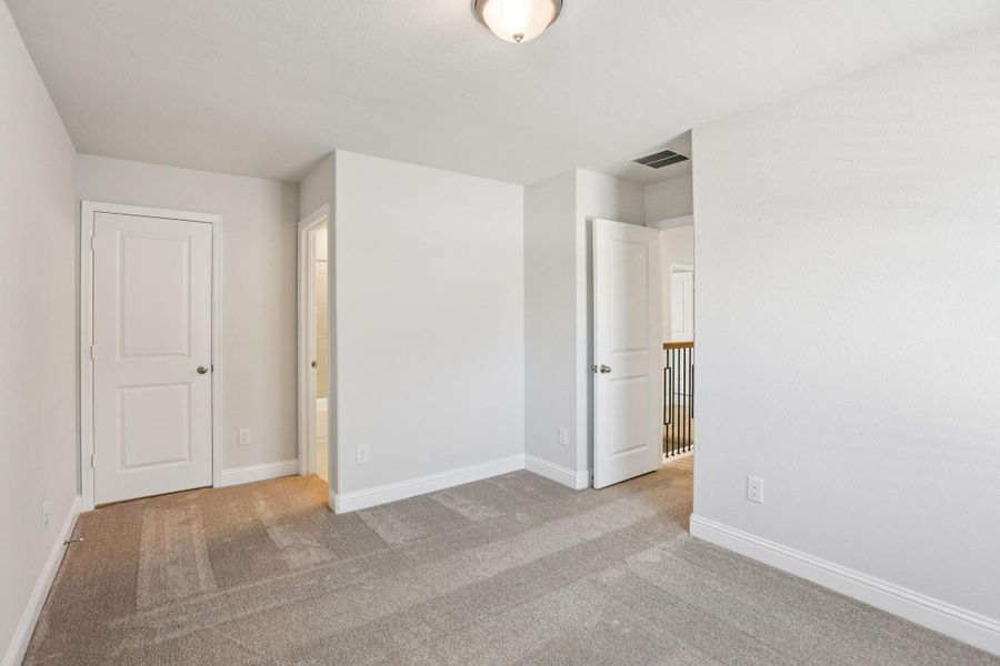 Spacious, unfurnished interior of a new home in Woodhavyn 40', Magnolia (Image 24). Spacious, unfurnished interior of a new home in Woodhavyn 40', Magnolia (Image 24).