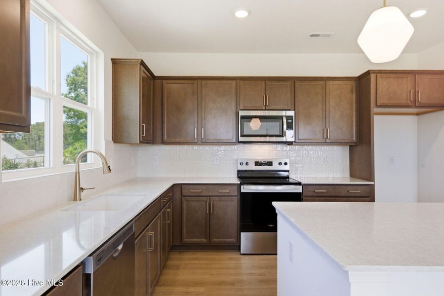 Furnished interior view inside a new home in Sandy Springs, Aberdeen (Image 5).