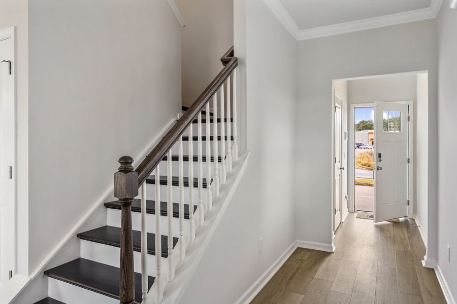 Spacious, unfurnished interior of a new home in Tucker Ridge, Pendleton (Image 14).