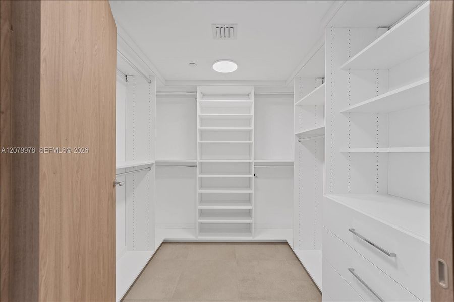 Spacious, unfurnished interior of a new home in Onda, Bay Harbor Islands (Image 29). Spacious, unfurnished interior of a new home in Onda, Bay Harbor Islands (Image 29).