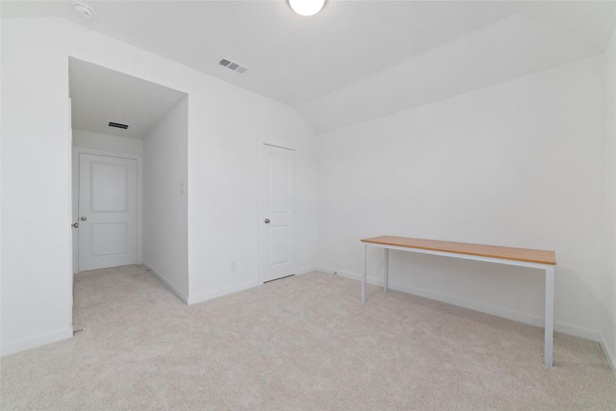 Spacious, unfurnished interior of a new home in Elyson, Katy (Image 24).