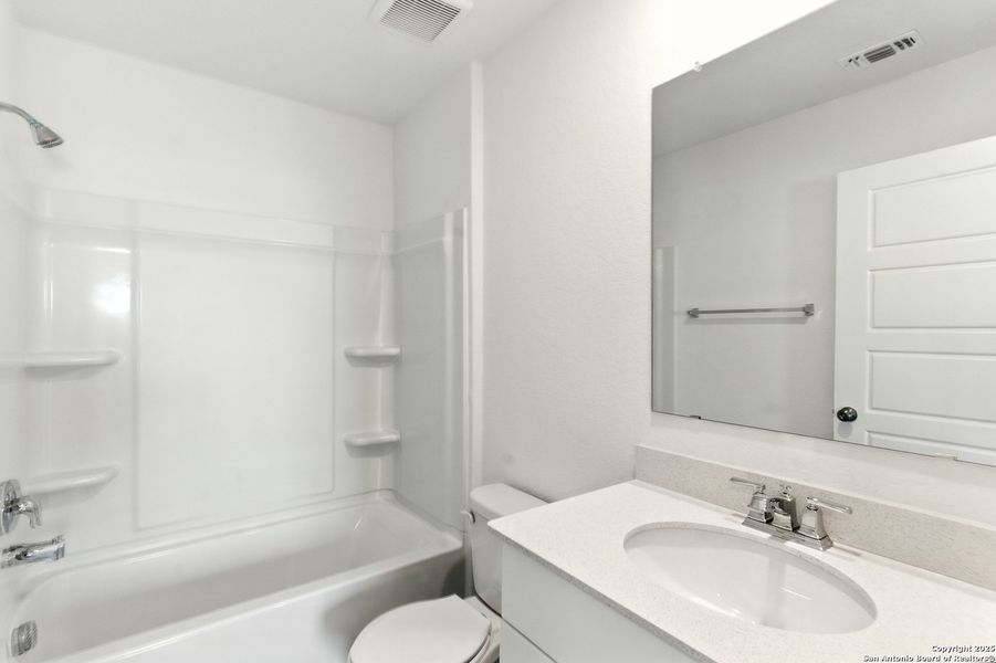 Image 24 of a home in Horizon Ridge.