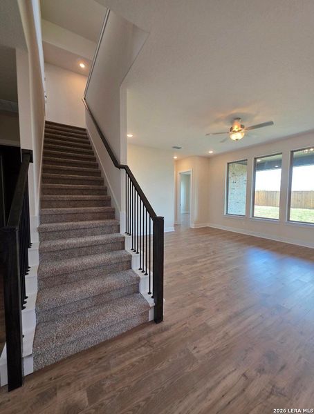 Spacious, unfurnished interior of a new home in Haby Hill 60s, San Antonio (Image 9). Spacious, unfurnished interior of a new home in Haby Hill 60s, San Antonio (Image 9).