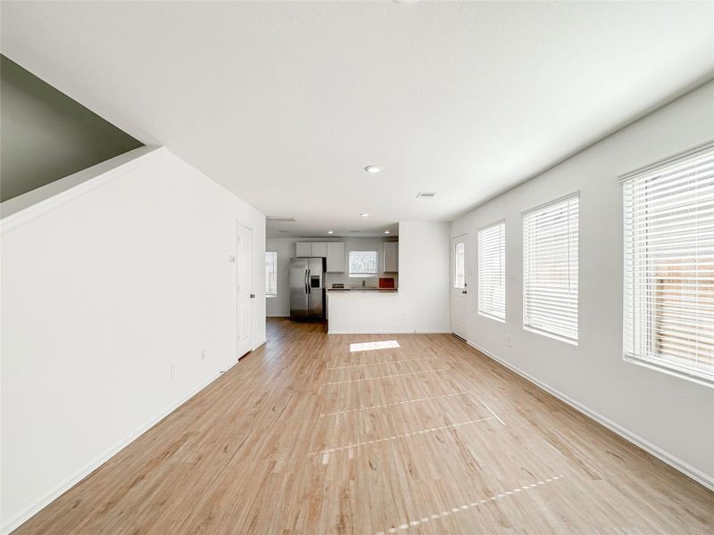 Spacious, unfurnished interior of a new home in Ladera Trails: Cottage Collection, Conroe (Image 19). Spacious, unfurnished interior of a new home in Ladera Trails: Cottage Collection, Conroe (Image 19).