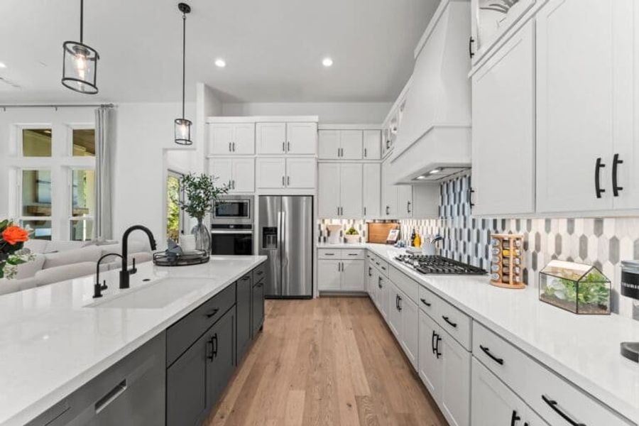 27-web-or-mls-DAN08618 27-web-or-mls-DAN08618