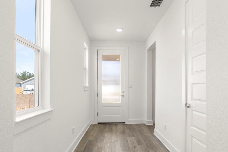 Spacious, unfurnished interior of a new home in The Enclave at Hidden Oaks, Georgetown (Image 24). Spacious, unfurnished interior of a new home in The Enclave at Hidden Oaks, Georgetown (Image 24).