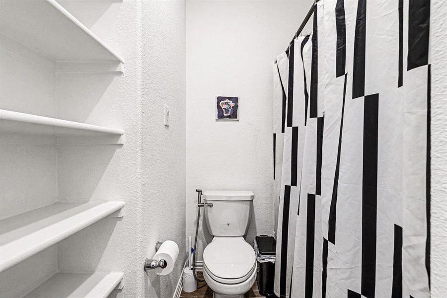 Furnished interior view inside a new home in Wildflower Ranch, Fort Worth (Image 10).